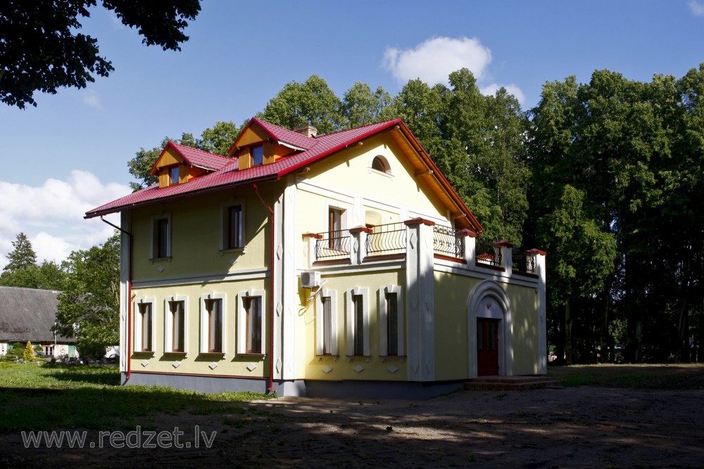 Viesu māja "Leču muiža" viesībām 