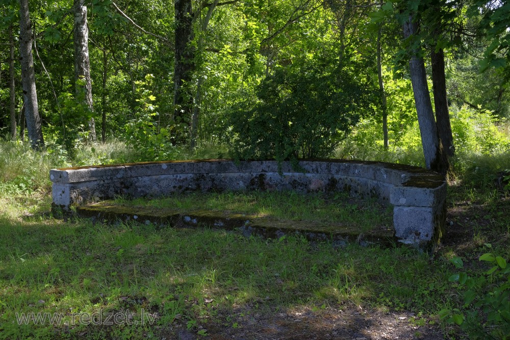 Kazdanga Manor Park