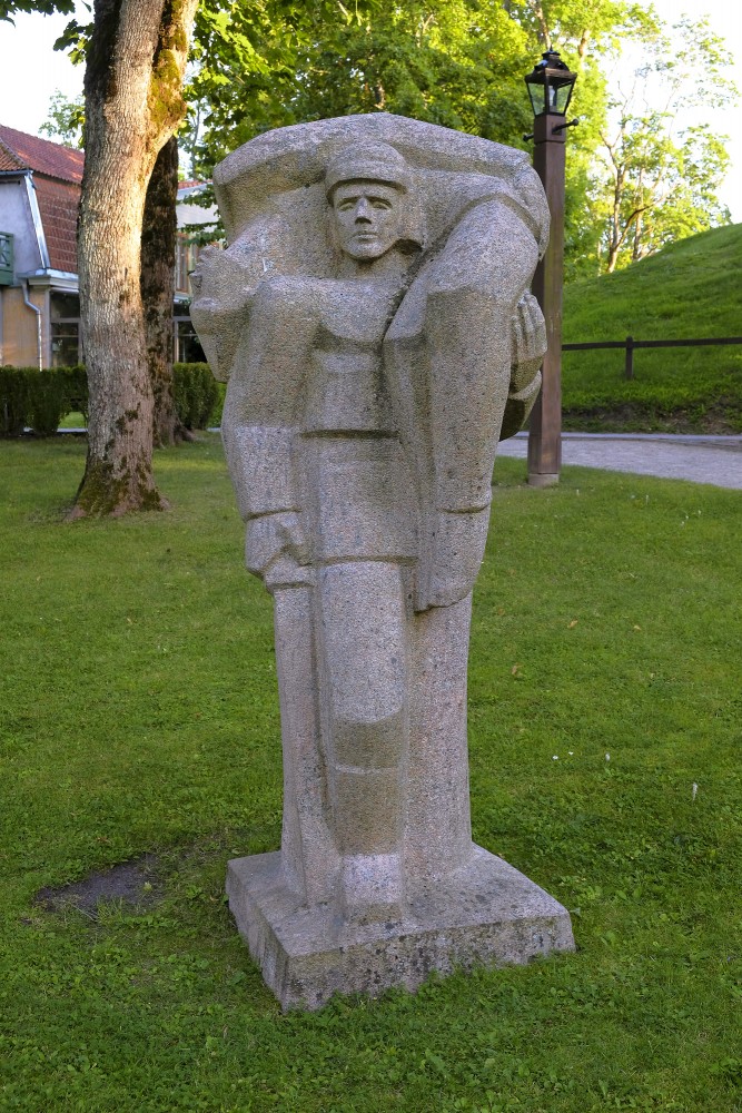 L. Rezevskas skulptūra "Raiņa Indulis un Uģis" (1983)