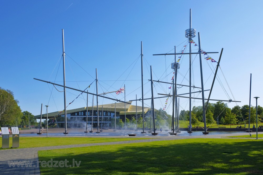 Fountain "Frigate "WHALE"" and Concert Hall "Latvija"