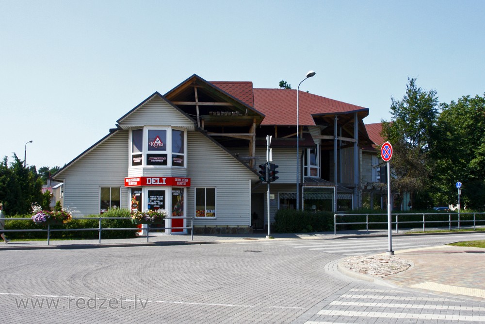 Ventspils, Talsu iela 33