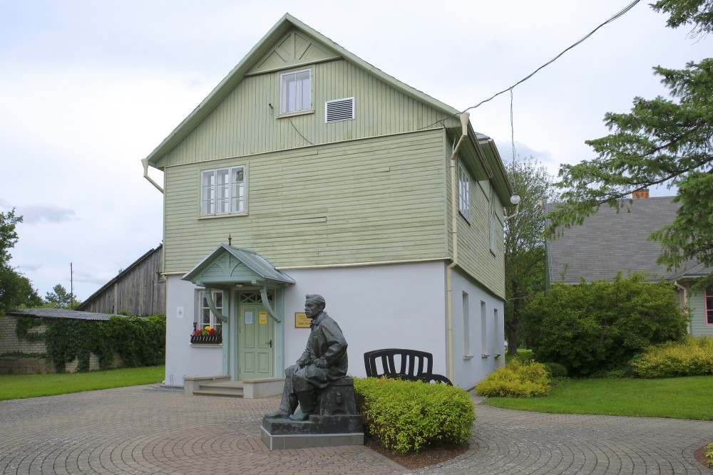 Jāņa Rozentāla skulpturālais portrets. Tēlnieks-Valdis Albergs