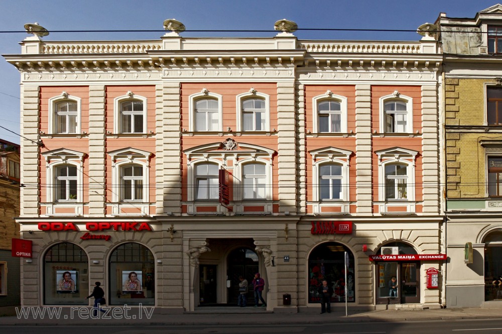 Rīga, Brīvības iela 43