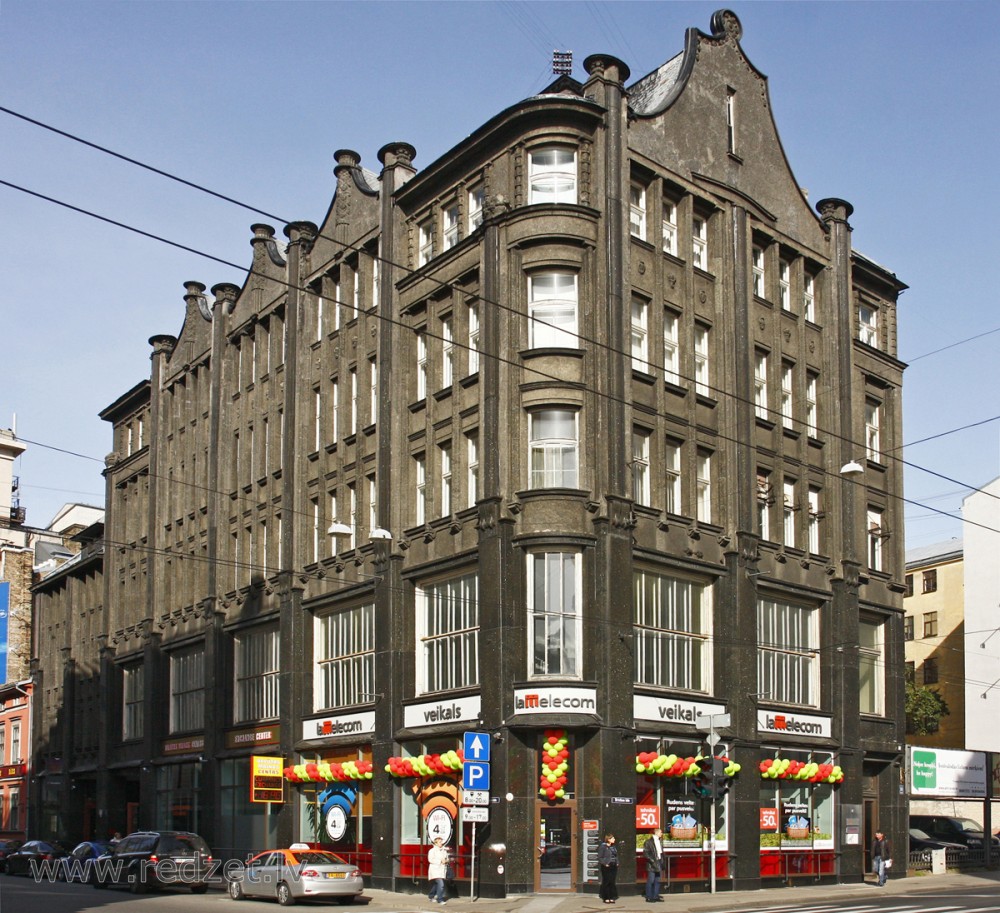 Rīga, Brīvības iela 33