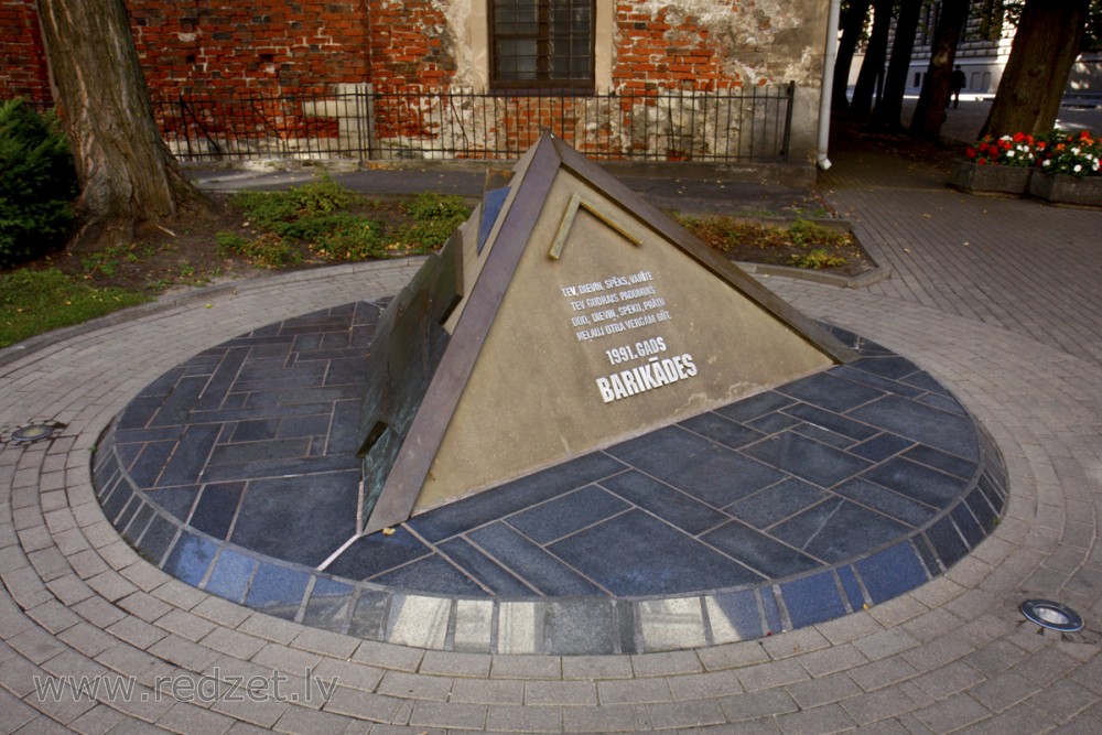 Barikāžu piemineklis Jēkaba ielā, Rīgā