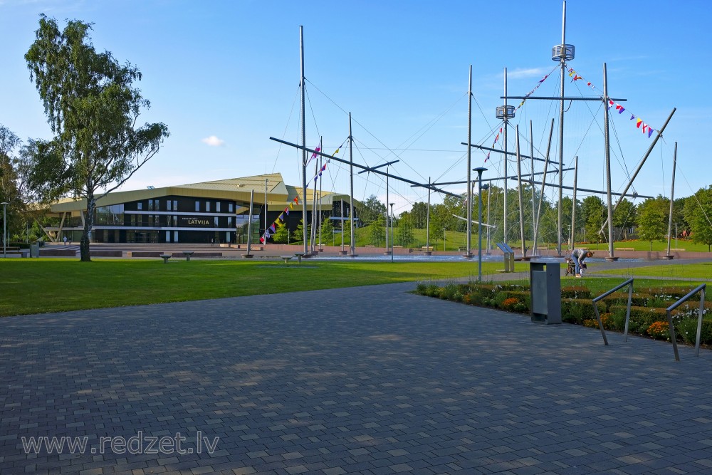 Concert Hall "Latvija" and Fountain - Frigate WHALE in Ventspils