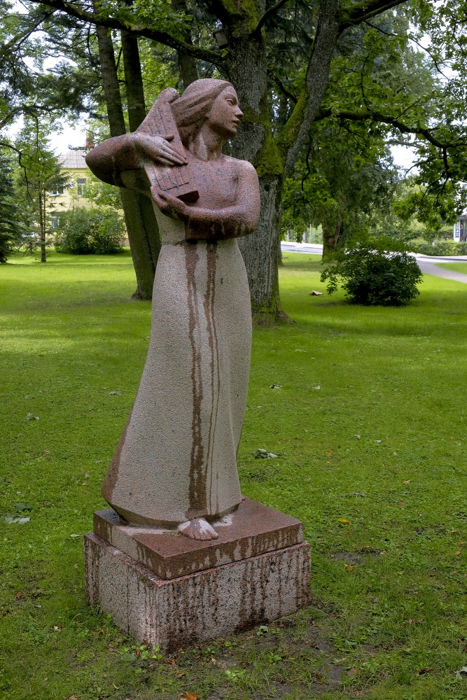 Sculpture "Daina" in Sigulda