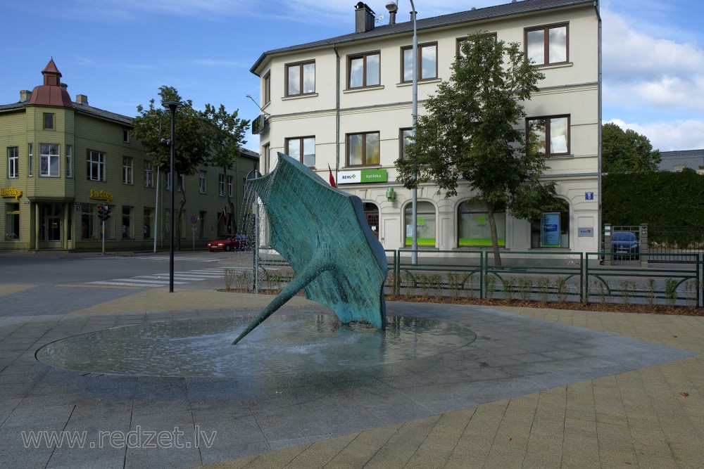 Ventspils strūklaka "Lietussargs"