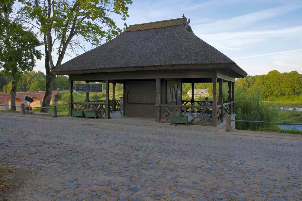 Rumbas paviljons Ventas krastā, Kuldīga Rumbas paviljons Ventas krastā, Kuldīga