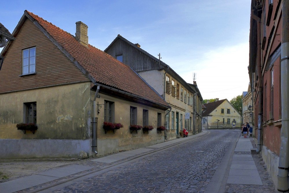 Kuldīgas vecpilsēta, Baznīcas iela