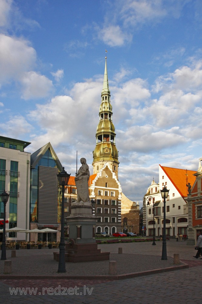 Rolands Statue (Riga)
