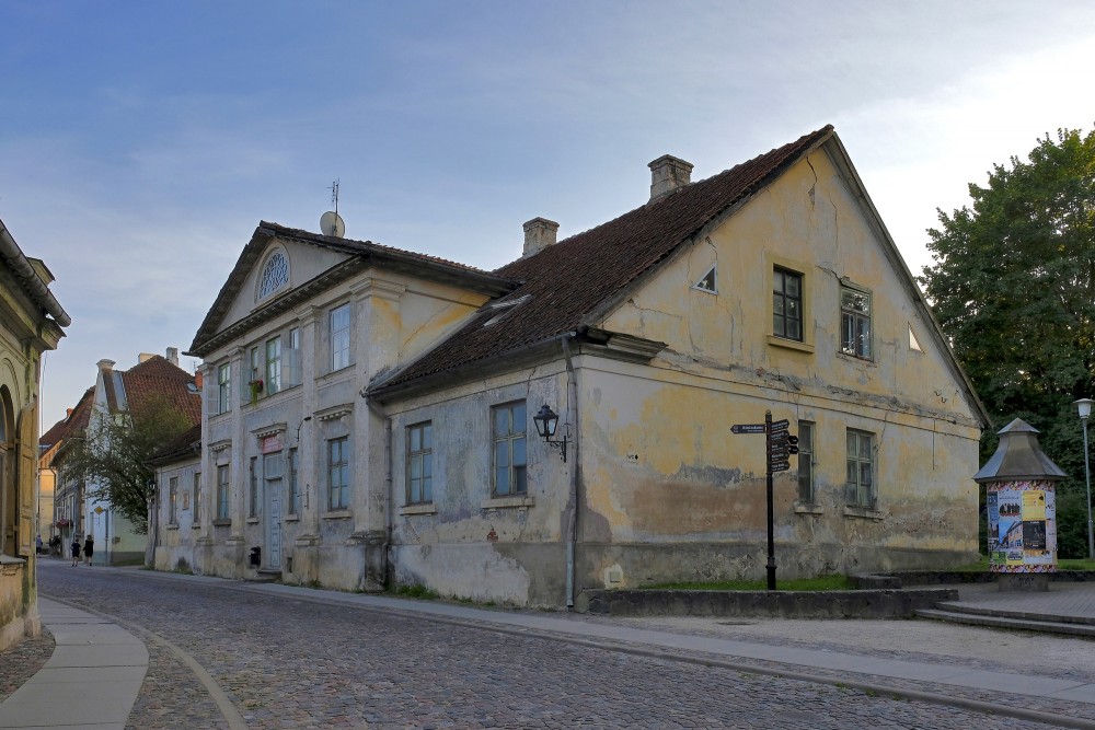 Kuldīgas vecpilsēta, Baznīcas iela