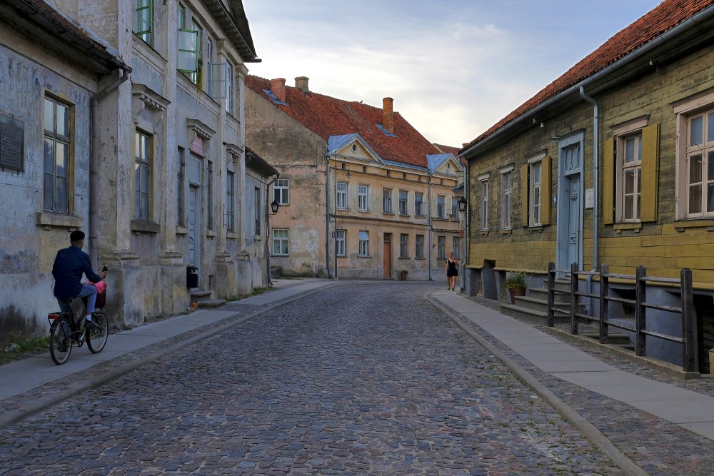 Kuldīgas vecpilsēta, Baznīcas iela