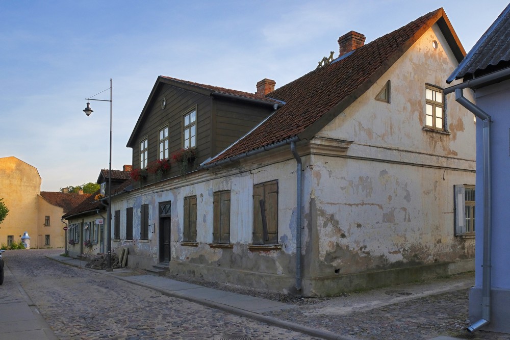 Kuldīgas vecpilsēta, Strautu iela