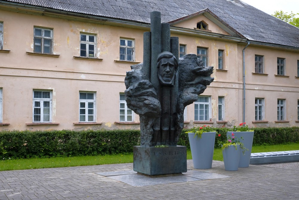 Monument to the Conductor Jānis Bētiņš
