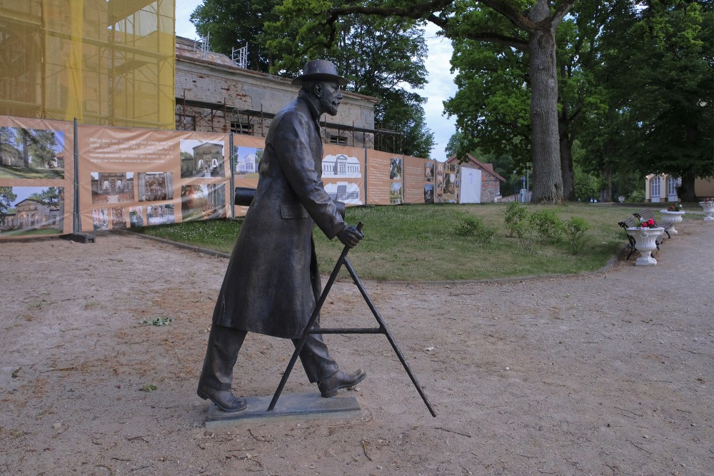 Monument to the architect Wilhelm Bockslaff