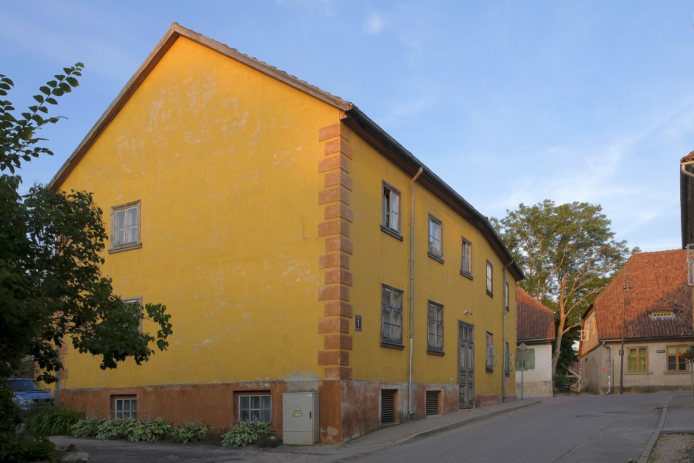 Kuldīgas vecpilsēta, Pasta iela