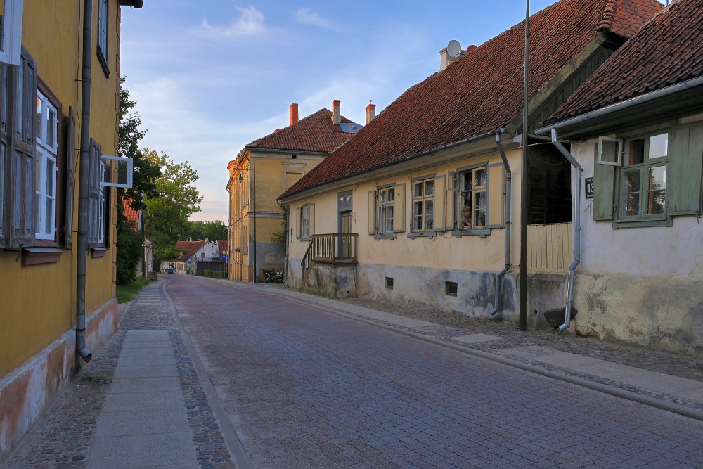 Kuldīgas vecpilsēta, Kalna iela