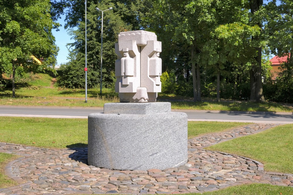 Granite sculpture "Tautasdziesma"