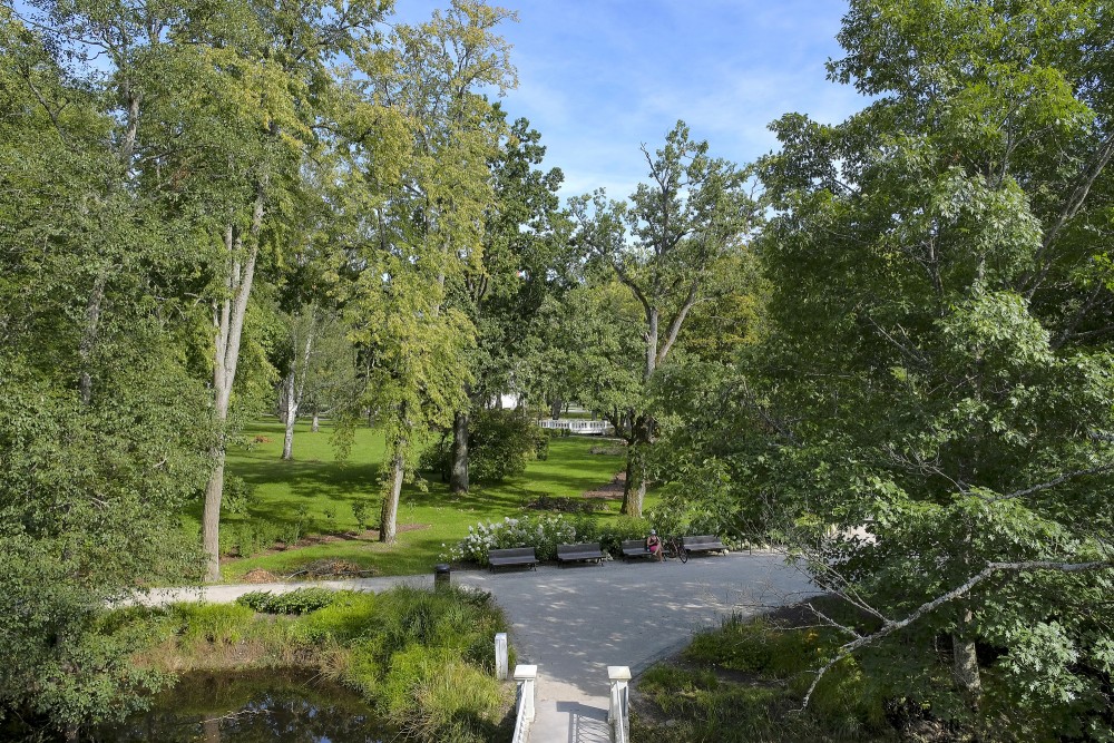 Skats uz Ķemeru kūrorta parku no tilta