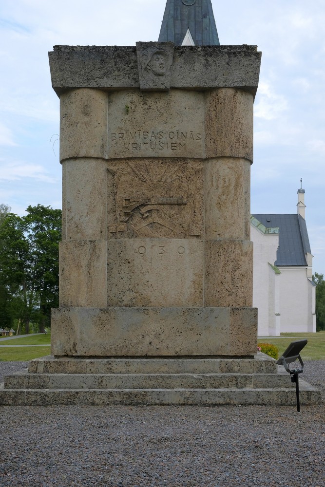 Monument in memory of the soldiers killed in the War of Independence (Jaunpiebalga)