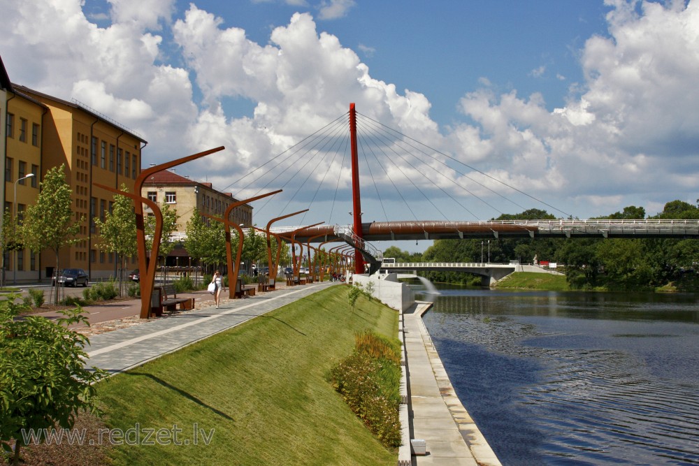 Driksas krastmalas promenāde Jelgavā