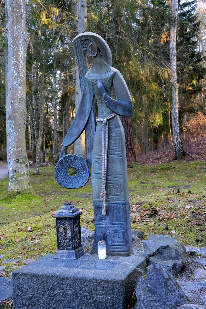 Birutes skulptūra Palangas parkā