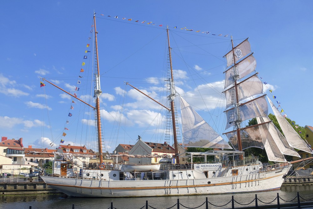Side view of the historic sailing ship Meridianas on the Dane river