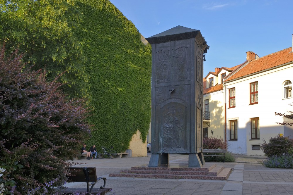 Sculpture The Tower in Klaipėda city square on a sunny day