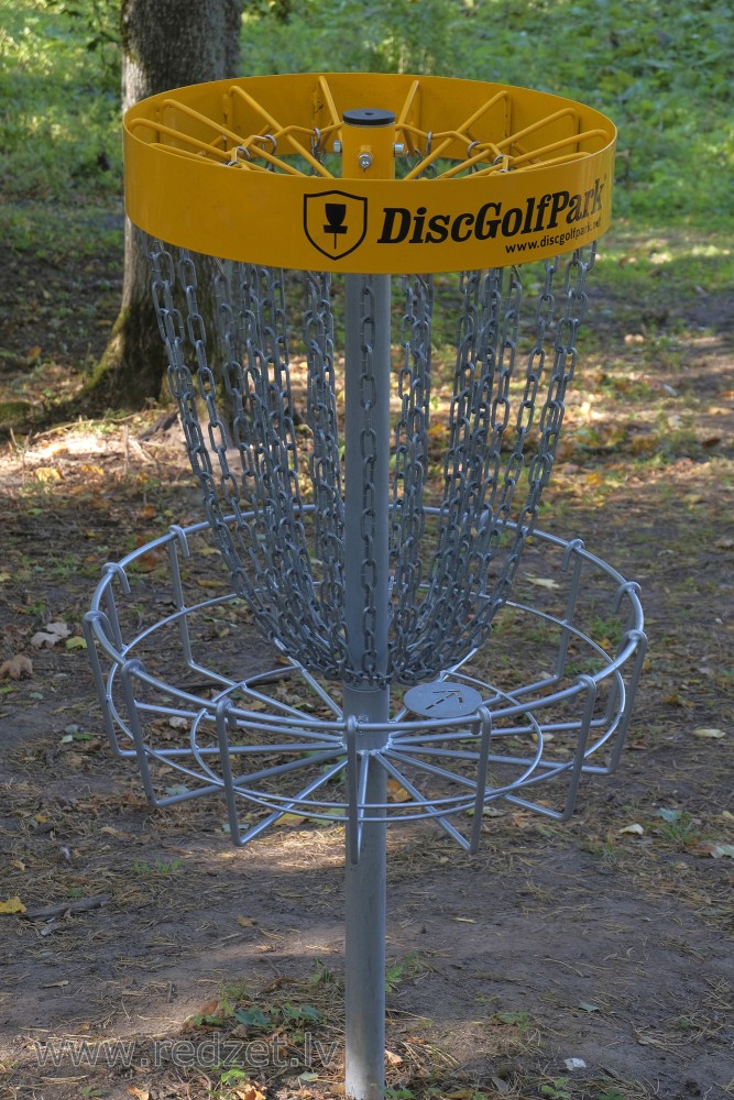 Disc Golf Basket