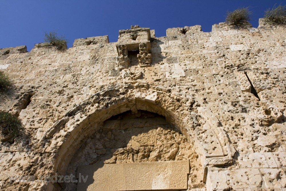 Vārtu fragments Jeruzālemē