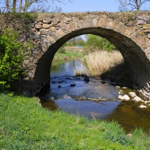 Vilce Flow under Mūrmuiža Stone Bridge Vilce Flow under Mūrmuiža Stone Bridge