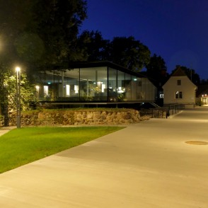 Ekspozīcija "de Woldemer", Valmieras muzejs naktī Ekspozīcija "de Woldemer", Valmieras muzejs naktī