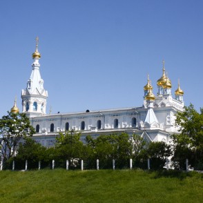 Daugavpils Svēto mocekļu Borisa un Gļeba pareizticīgo katedrāle Daugavpils Svēto mocekļu Borisa un Gļeba pareizticīgo katedrāle